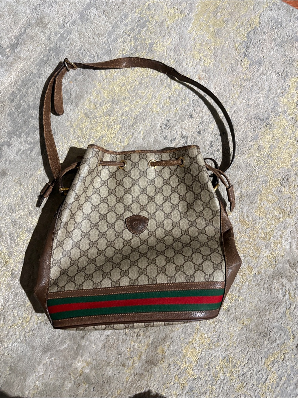 Gucci Beige GG Supreme Canvas Bucket Bag with Green-Red Web Stripe